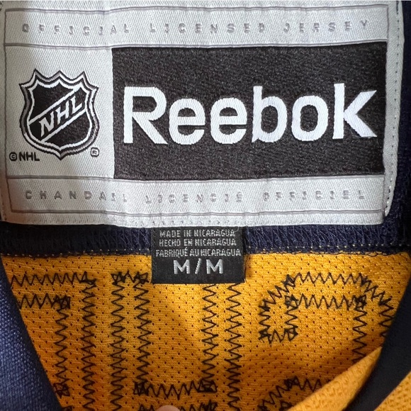 REEBOK / NASHVILLE PREDATORS / NHL GOLD RARE MIKE FISHER #12 SIGNED JERSEY - Picture 9 of 13